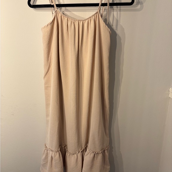 Cream Sleeveless Dress - Picture 6 of 12